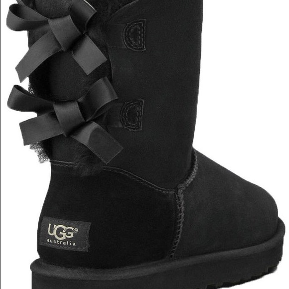 UGG Bailey Black Bows