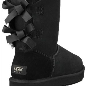 UGG Bailey Black Bows