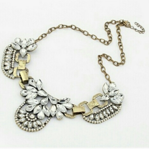 *SOLD**🌌 Gold and Bling Statement Necklace