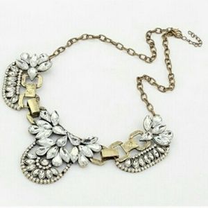 *SOLD**🌌 Gold and Bling Statement Necklace