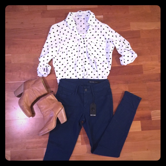 Black Orchid Blck Jewel Mid Rise Jegging in Bogata