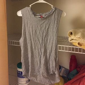 Grey muscle tee