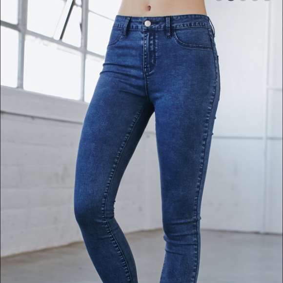 NWOT charcoal acid wash jeans