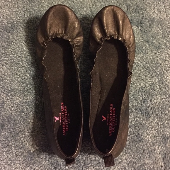 black ae scrunch flats
