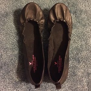 black ae scrunch flats