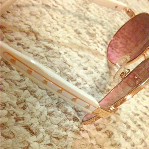 Steve Madden sunglasses