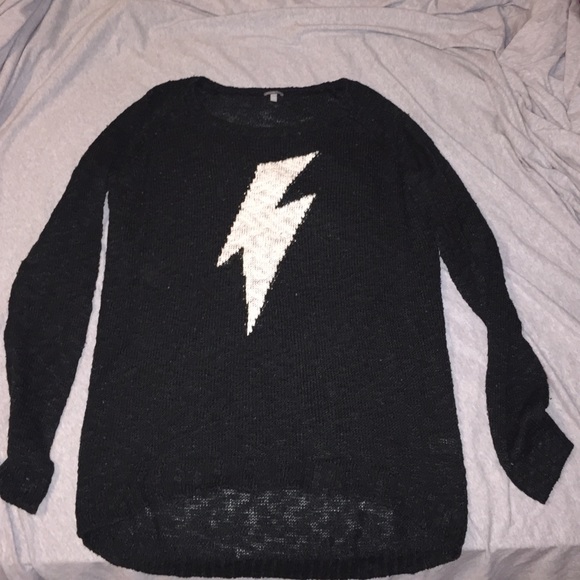 A oversized sweater