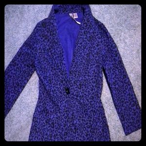 Blue/cheetah print blazer