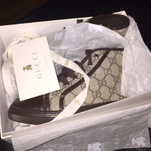 brown Gucci shoes