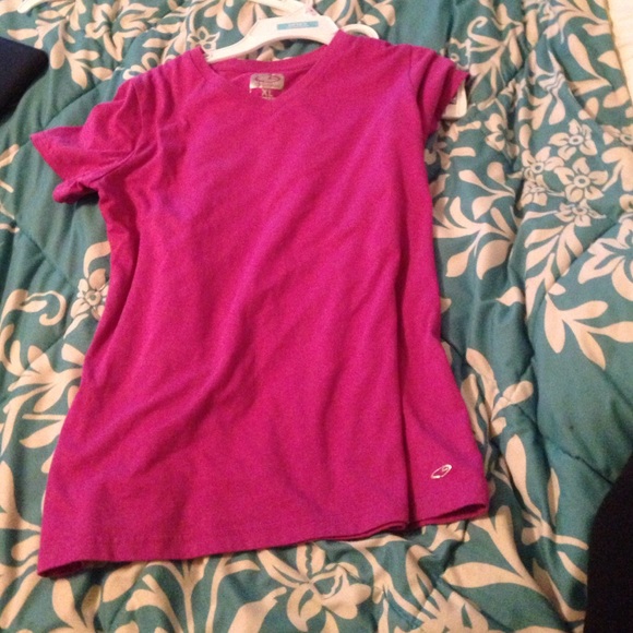V neck tee