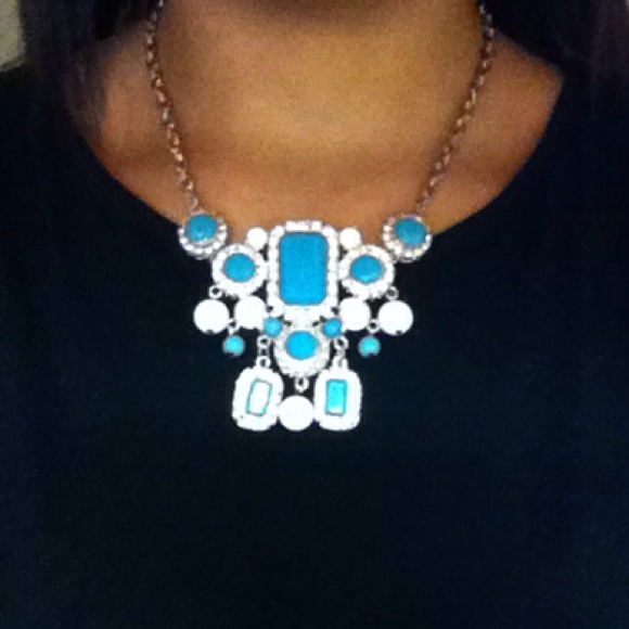 Statement necklace