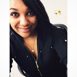 Meet your Posher, Avery