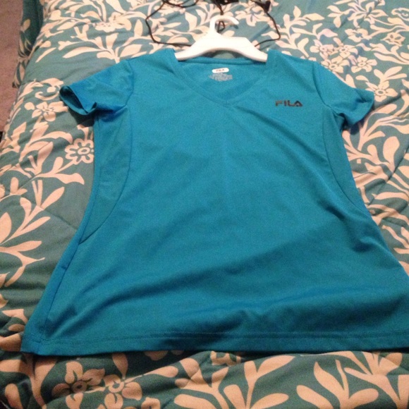 Fila tee shirt