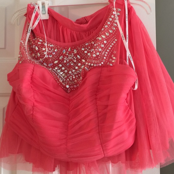 Brand new bling dress to make a fashion statement!
