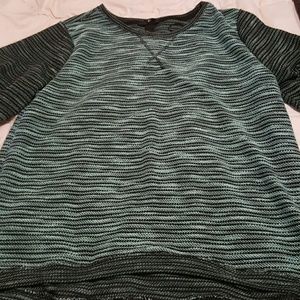 Multicolored 3/4 sleeve sweater