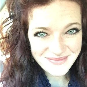 Meet your Posher, Camille