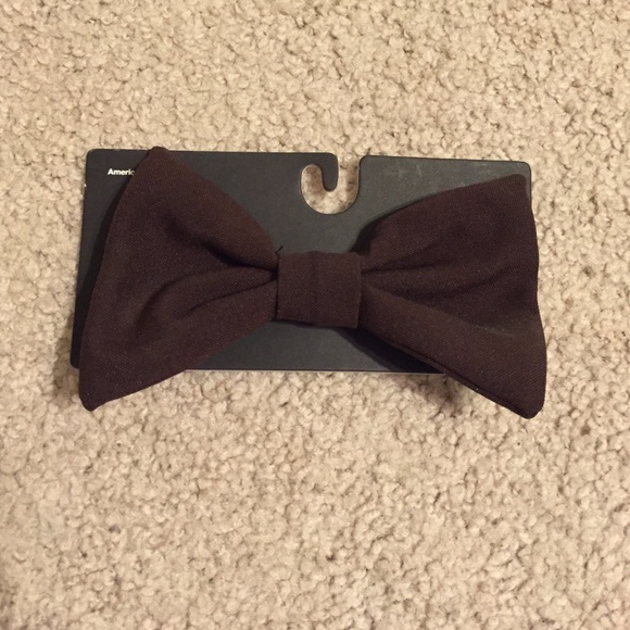 AA BOW PRICE NEGOTIABLE CHEAP WITH BUNDLE