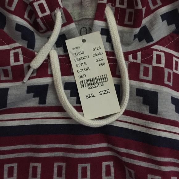 Pacsun size small new with tags Aztec hoodie - Picture 2 of 4