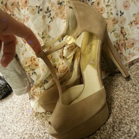 Michael Kors Peep Heel