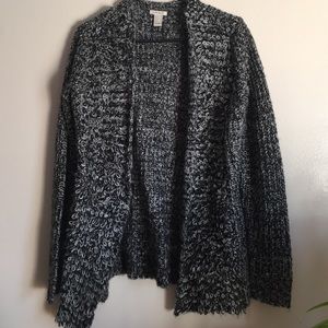 ✨BOGO✨Black and white open front cardigan
