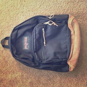 Perfect condition! Jansport Black and Tan pack. ❤️