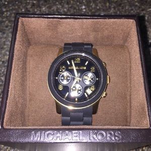 Brand new Michael Kors watch! Final Price
