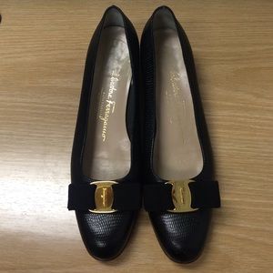Salvatore Ferragamo Vara 7.5 AA