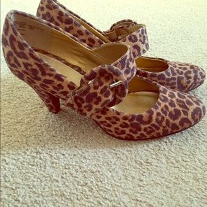 Leopard print heels size 7