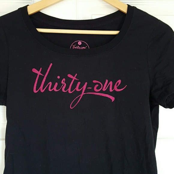 Thirty-One black t-shirt