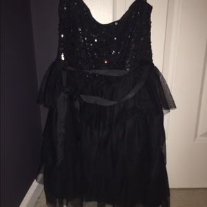 Deb semi-formal dress worn once. Size 1X