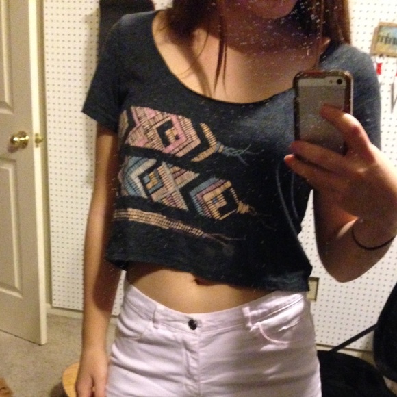 Crop-top with tribal design