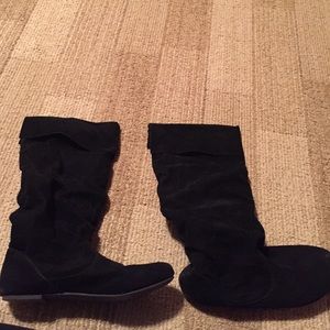 Black velvet boots