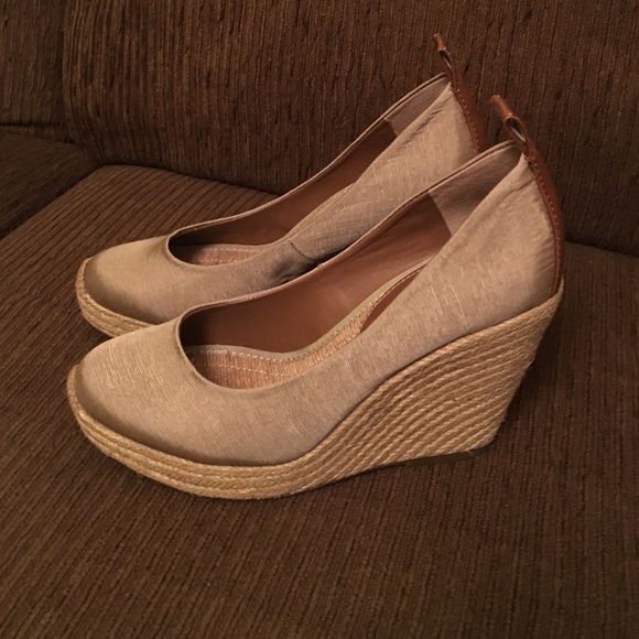 Bcbg wedges, never worn!!! They are too big for me