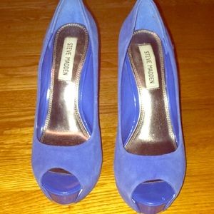 FINAL PRICE DROP Royal blue Steve Madden peep TOE