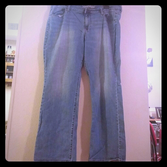 Old Navy distressed sweetheart jean 18S
