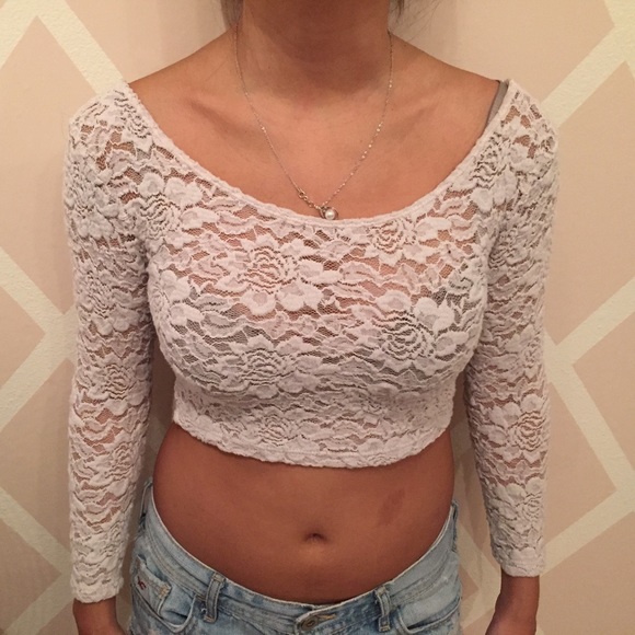 H&M lace crop top