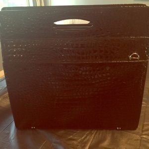 Classy Mobile Edge laptop brief