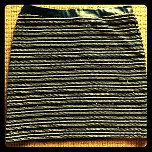 Gorgeous Sanctuary Skirt with leather like trim!