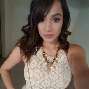 Meet your Posher, Holly