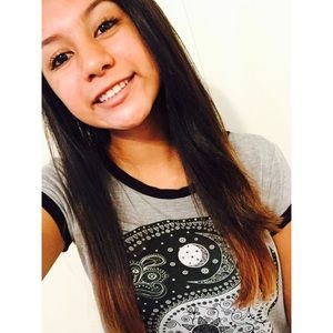 Meet your Posher, Devony