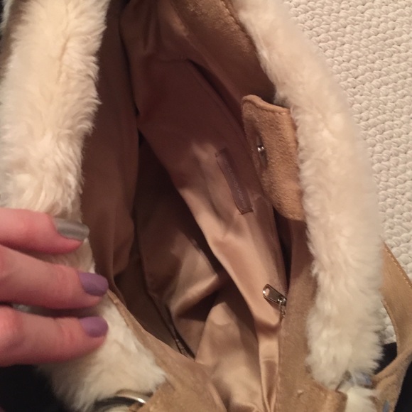 Tan fur purse - Picture 2 of 2