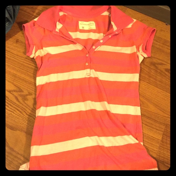 Medium size Aeropostale polo. Only worn once.