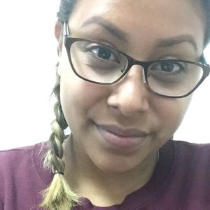 Meet your Posher, Mirna