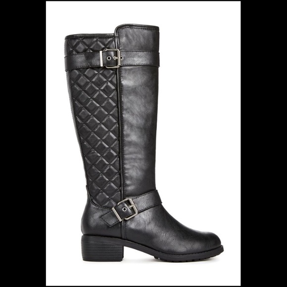 Ejana Wide calf US 7.5 Black Boot (NEW IN BOX)