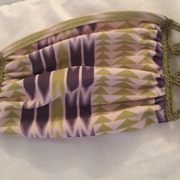 ACACIA TOP - Picture 2 of 3