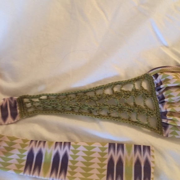 ACACIA TOP - Picture 3 of 3