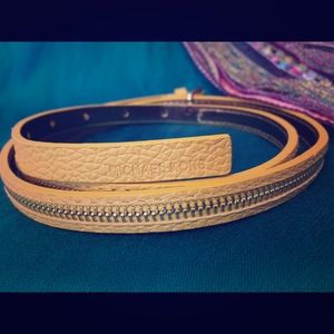Michael Kors Zipper belt