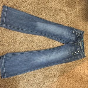 Lightweight jean