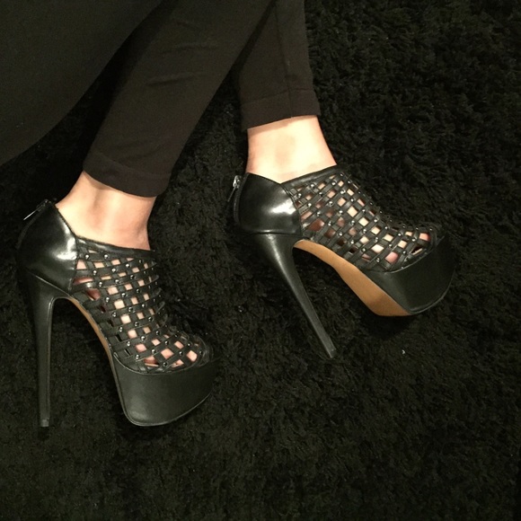 SOLD* - Picture 3 of 3