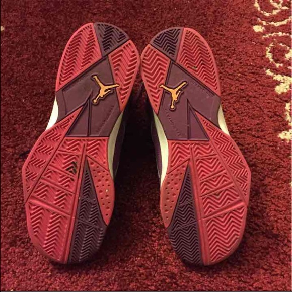 Nike Air Jordan True Flight Grape 5.5Y - Picture 3 of 4